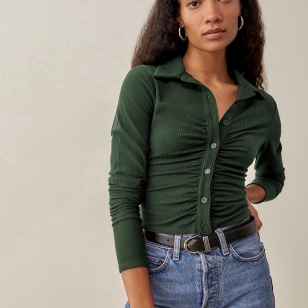 Reformation Elin ribbed knit gathered long sleeve collared top